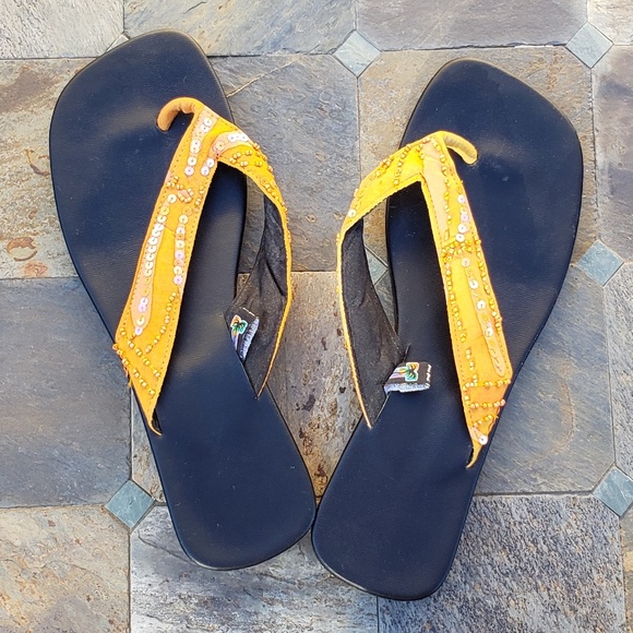 Perfect Condition Sequin & Bead Island Sandals - Picture 3 of 6